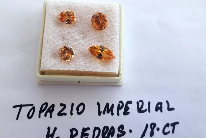 Pedras e minerais  Topázio imperial