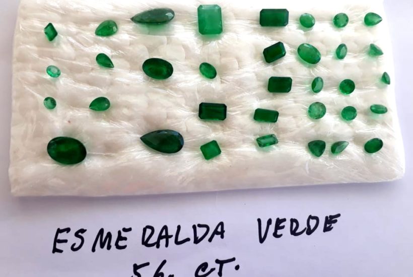 Pedras e minerais esmeralda
