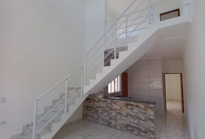 Sobrado no Jardim Regina em Itanhaém-8