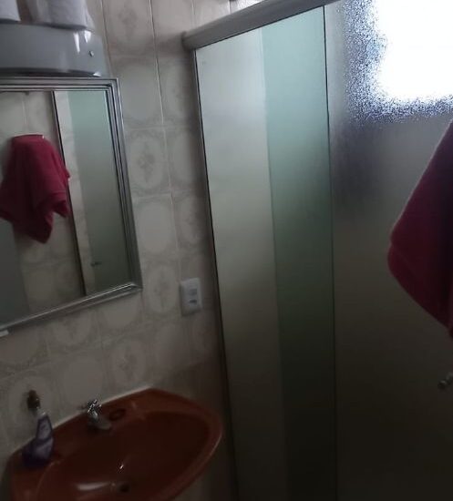 Casa de Frento Pro mar no Centro de itanhaém-15